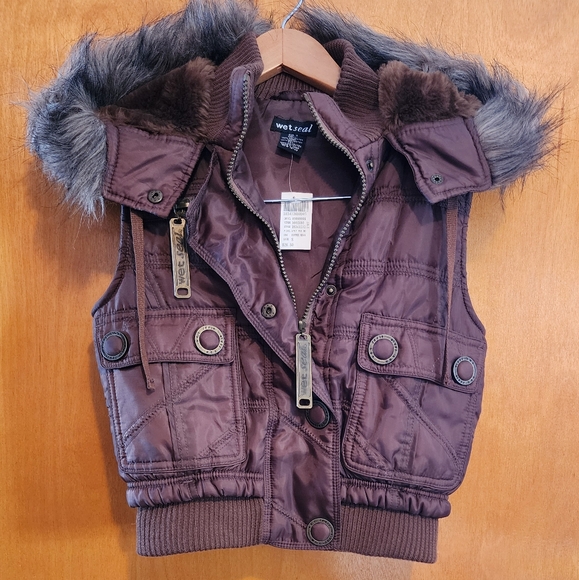 *SOLD* Deadstock Original Tags Wet Seal Brown Faux Fur Hooded Vest - Picture 4 of 9